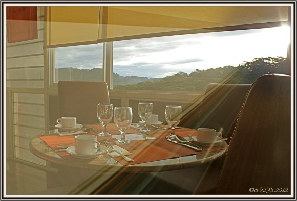 Te Quiero breakfast table