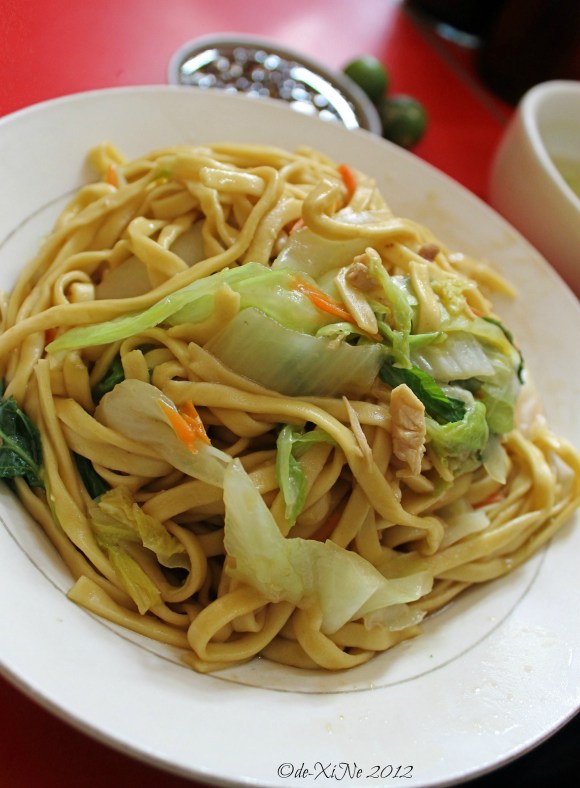 Rose Cafe pancit guisado