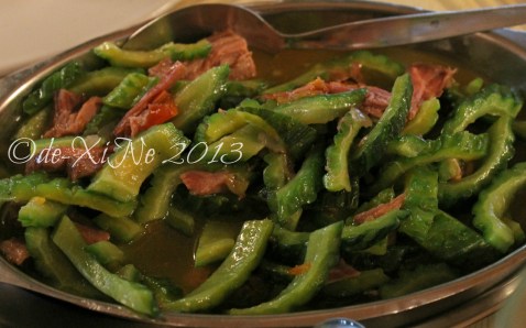 Barrio Fiesta ampalaya con carne