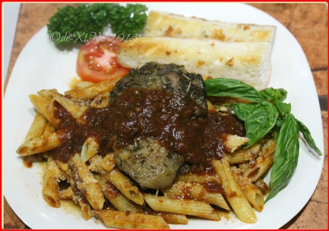 Alfoncito's Place Baguio penne in fresh tomato sauce with roasted chicken