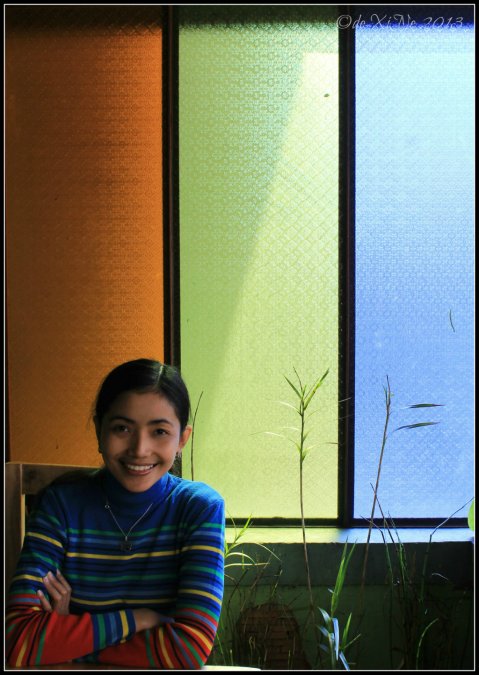 La Comida de Antonio Ristorante Baguio stained glass window seat