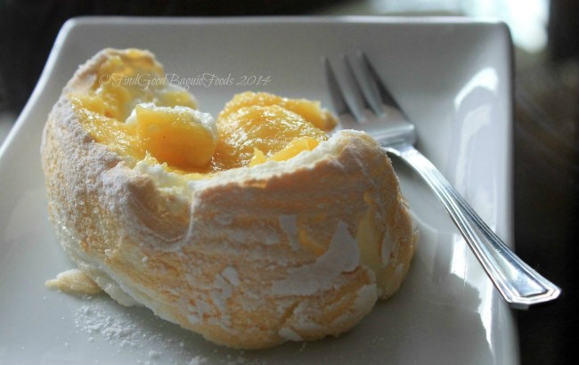 Cafe Royale at Crown Legacy Hotel Baguio 2014 Cafe Royale at Crown Legacy Hotel Baguio brazo de mercedes