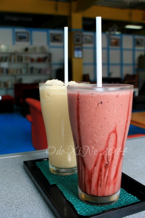  Kai Cafe La Trinidad, Benguet cappuccino frost and blueberry frost coolers