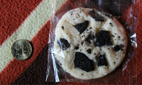 Baker Ben's Baguio Oreo cheesecake cookie size coparison