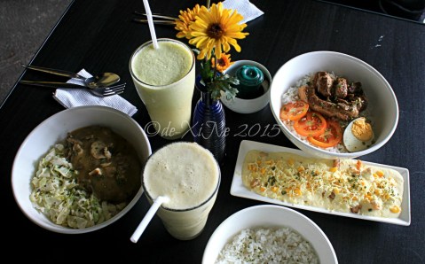 our lunch at Baguio Bowls and Sticks 2015