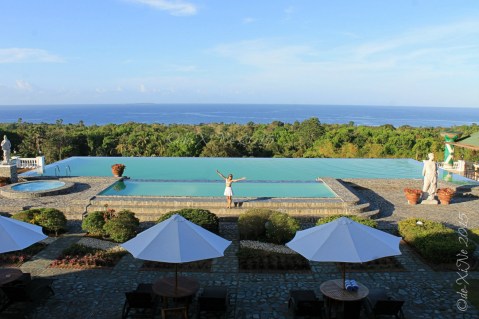 Bohol Peacock Garden Hotel infinity pool and sea view 2015