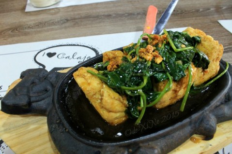 Baguio Calajo Foodhouse sizzling tofu with kangkong 2015