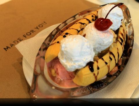 hoco chip pancakes, peach waffles, caramel banana walnut pancakes 2015 hoco chip pancakes, peach waffles, caramel banana walnut pancakes banana split