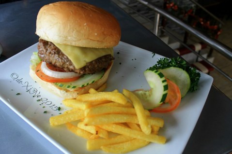  Baguio Moe's Outrageous Resto Deli Moe's burger 2015