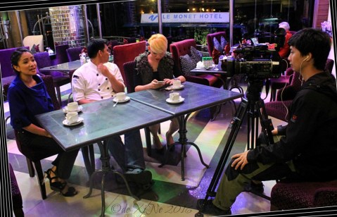 2016-02-01 Xine guest reviewer GMA News TV Pop Talk expectations (9)a