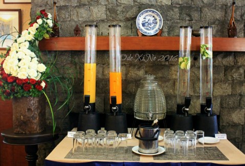 drinks station at Baguio Voyager Restaurant at El Cielito Inn (13)