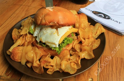 2016-05-23 Baguio Cheat Day Resto garlic Cabanatuan burger