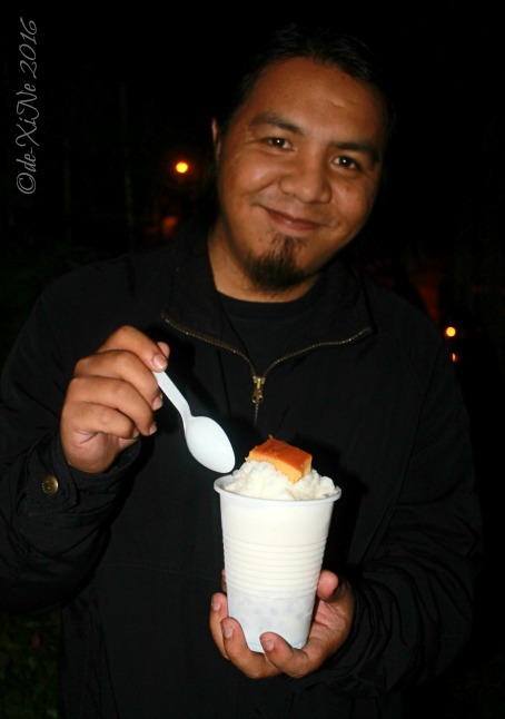 Baguio Blue Tent Burgers and Shakes 2016 2016-06-12 Baguio Blue Tent Burgers and Shakes Race and his nighttime halo halo