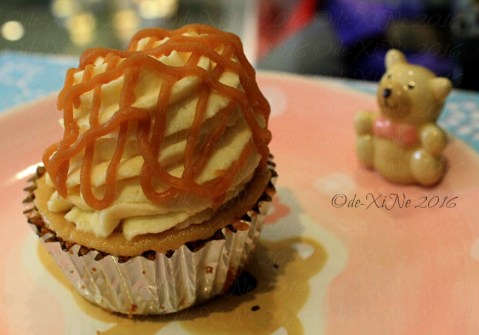 Baguio Vanilla Cupcake Bakery at Kamiseta Hotel salted caramel cheesecake cupcake
