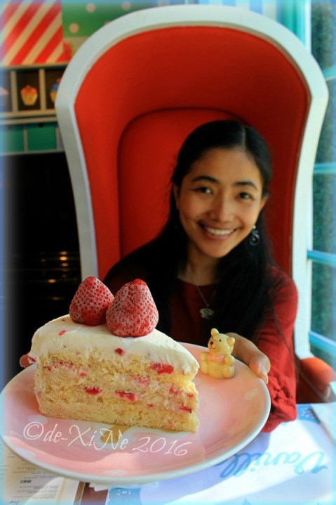 Baguio Vanilla Cupcake Bakery at Kamiseta Hotel 2016 Baguio Vanilla Cupcake Bakery at Kamiseta Hotel me and the frozen strawberry shortcake