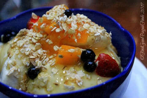 Baguio Yoghurt.com Cafe yogurt with fruits of the season muesli and honey 2017