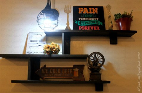 Baguio Fork n' Dagger Restaurant resto decor 2017