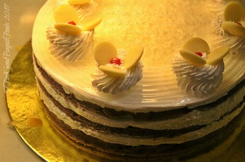 Baguio Beans Talk at SM ube cake 2017