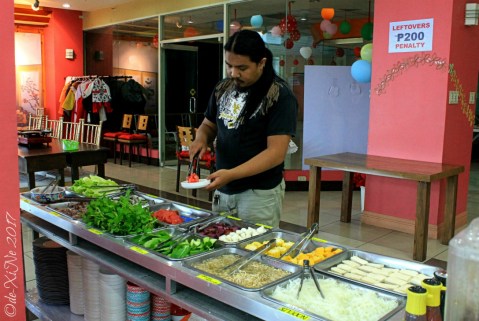 Baguio Korean Manor Buffet 2017 Race picking ingredients for shabu shabu at Baguio Korean Manor Buffet 2017