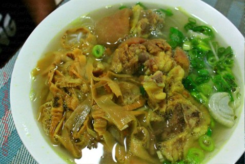 Baguio Pho Ha Noi Vietnamese Restaurant 2019 fresh noodles with bamboo shoots and pork trotters